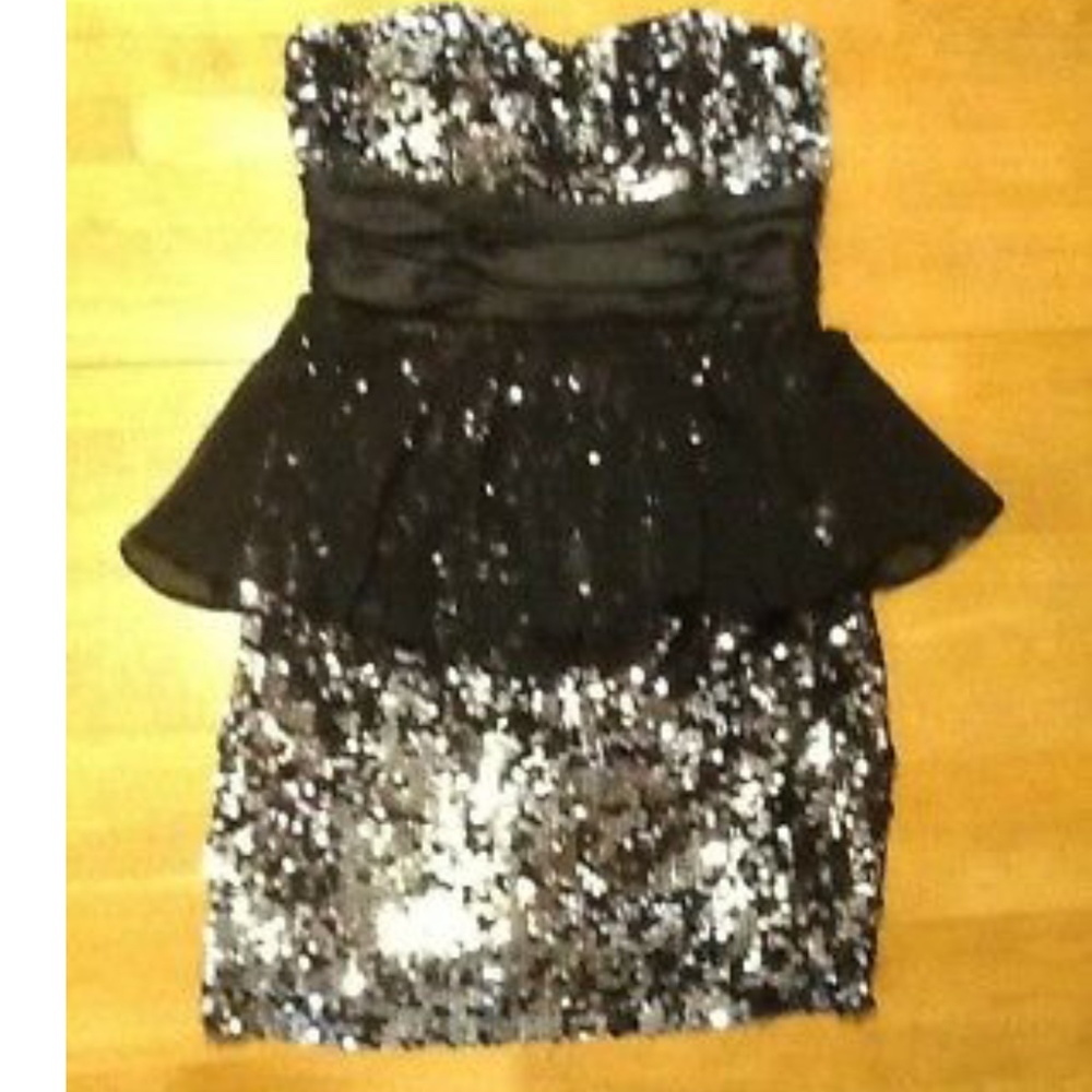 SPEECHLESS Black Silver Sequin DRESS Ruffle size 9